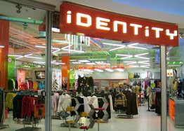 Fashion clothing store Identity